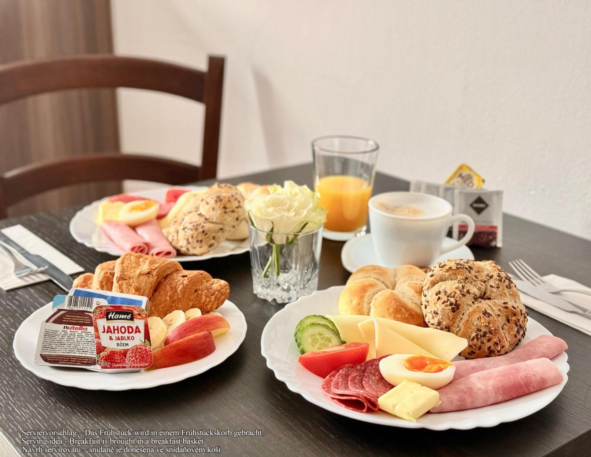 Madonna Apartments 카를로비바리 외부 사진